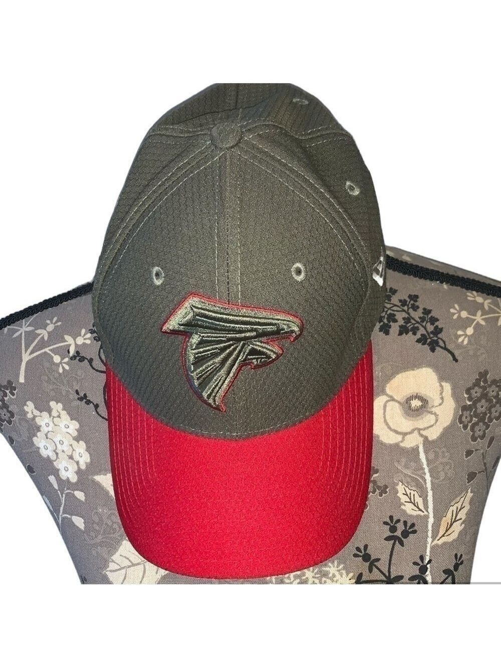 NEW ERA Atlanta Falcons Olive Green Fitted Baseball Cap size Medium Large